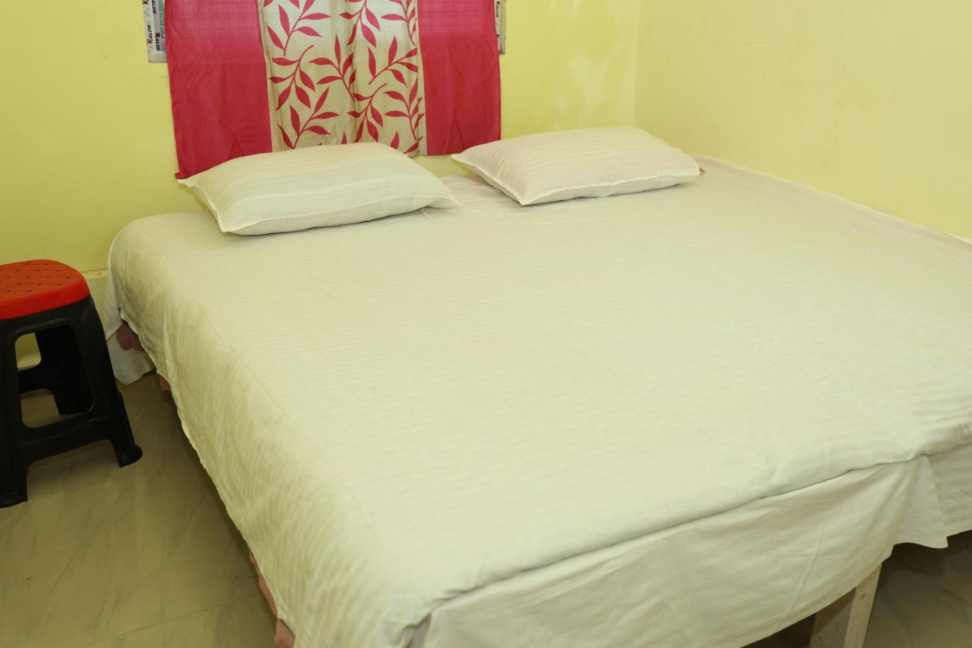 Kriya Yoga Wellness Hotel Dhablat ภายนอก รูปภาพ